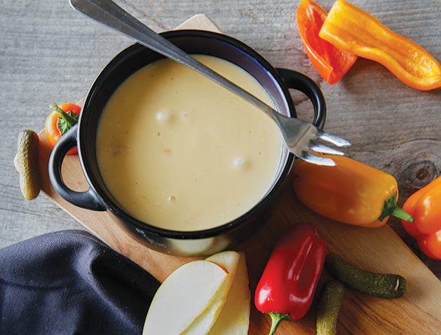 How to Fondue: Delicious Recipes and Helpful Tips for a Fun Night In