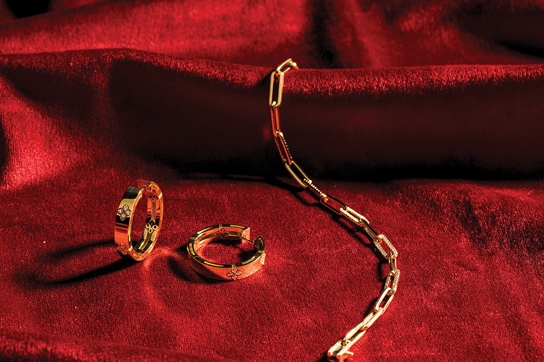 Roberto Coin Love in Verona Diamond Hoops; Diamond Paperclip Bracelet