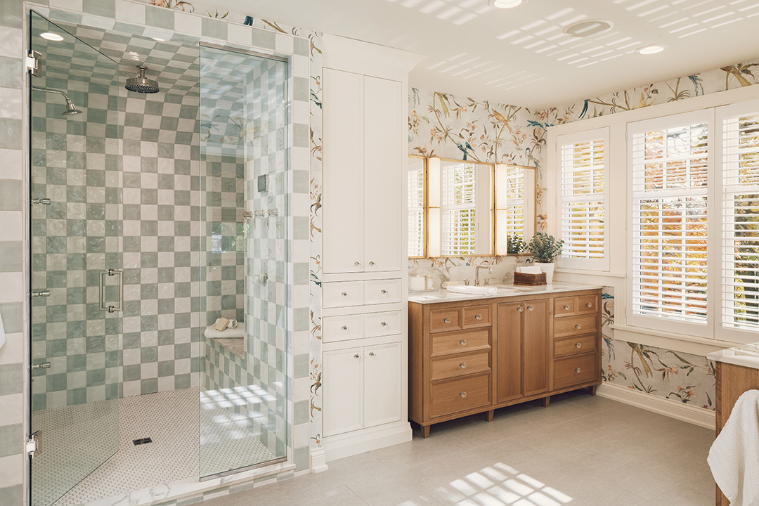 The blue and white checkerboard pattern adds spontaneity to the home.