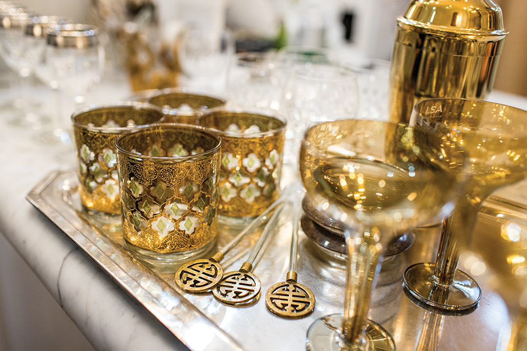 A set of 4 Culver Valencia lowball glasses. 