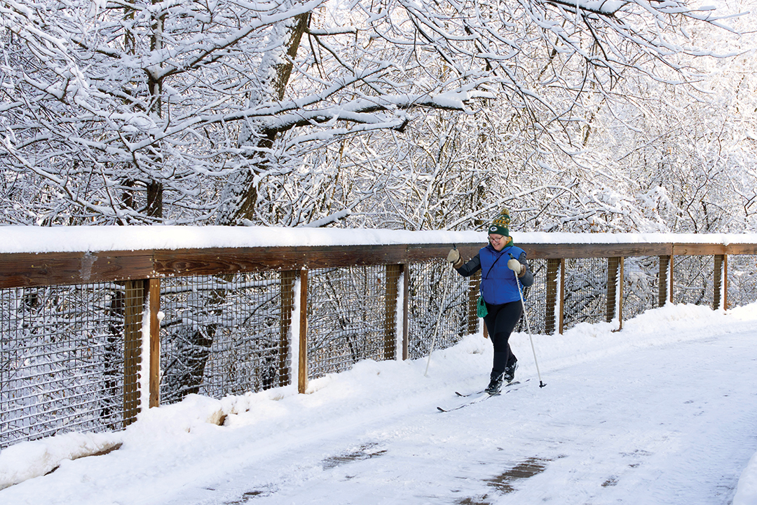 Bredesen Park’s trails are perfect for walking and cross-country skiing.