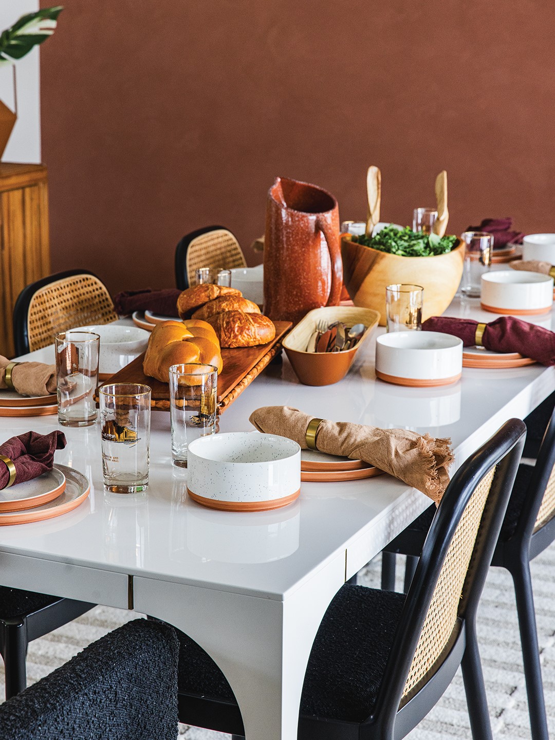  Heather Fox suggests warm neutrals in clay, oat and sand tones—all of which are a great way to ground a table.