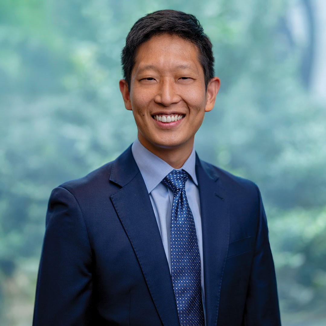 Michael Wu, M.D., is an Edina High School alum who was part of our Senior Spotlight feature in 2010. Today, he’s a surgeon at Memorial Sloan Kettering Cancer Center.