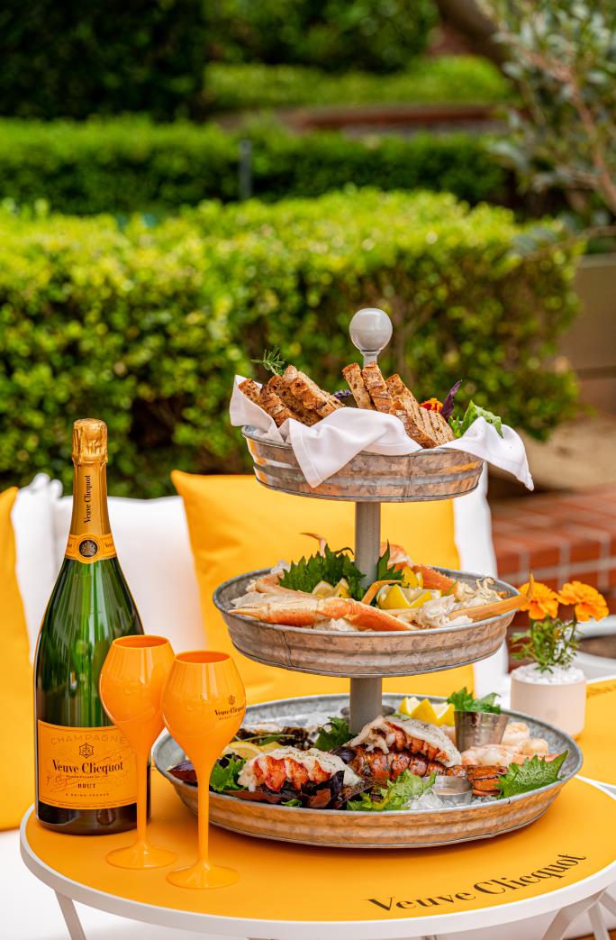 Clicquot Seafood Boil promo photo
